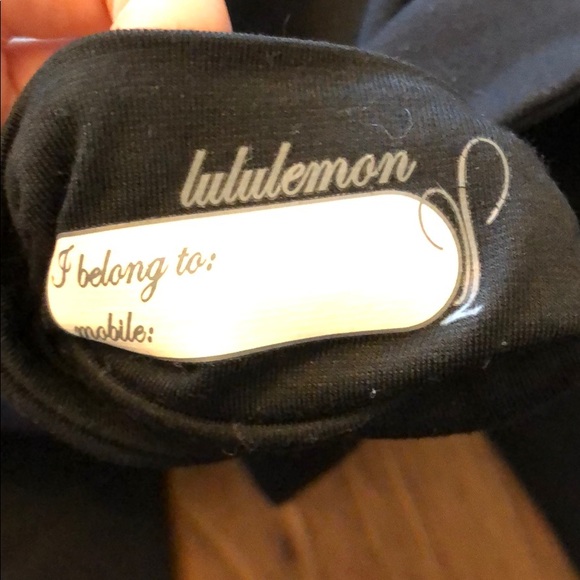 Lululemon black crop pants - Picture 4 of 5